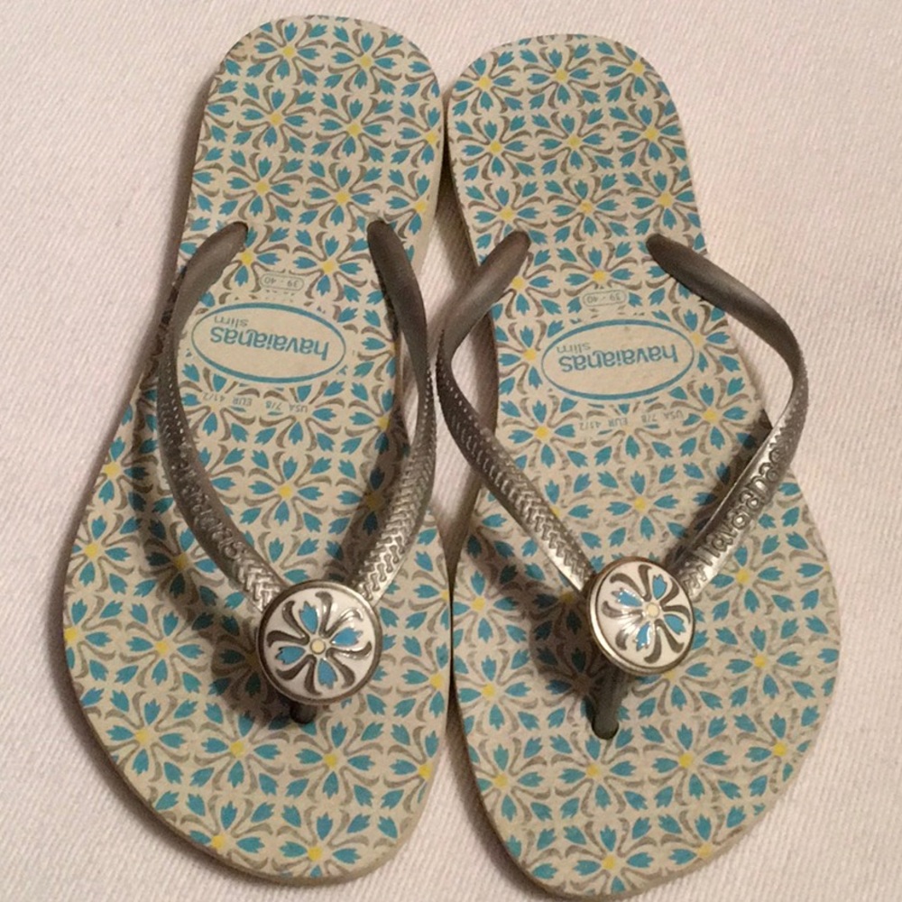 Havaianas Flip Flops sz 7/8 Slim